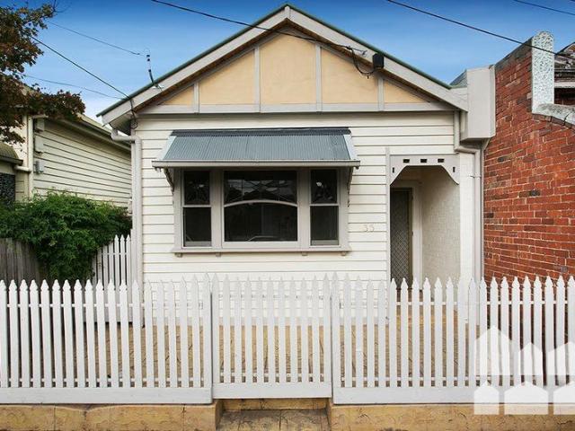 Lifestyle at Your Doorstep Live in the Heart of Yarraville!