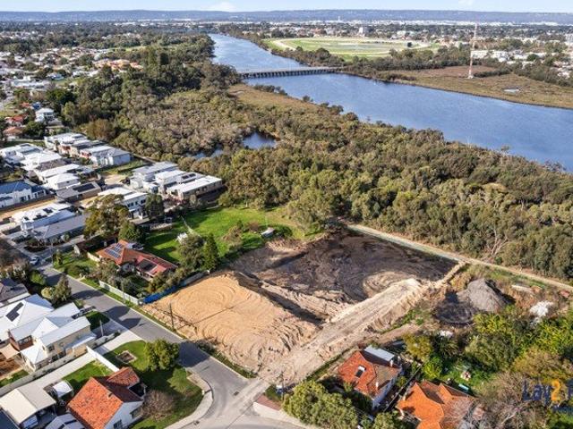 Lifestyle Blocks For Sale. Walk to the River Prime Bayswater Location!
