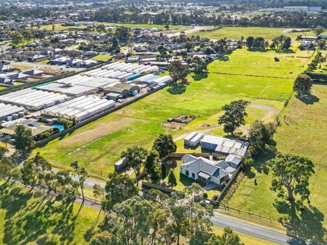 The Ultimate Lifestyle & Business Opportunity on 5 Acres â Close to Bairnsdale