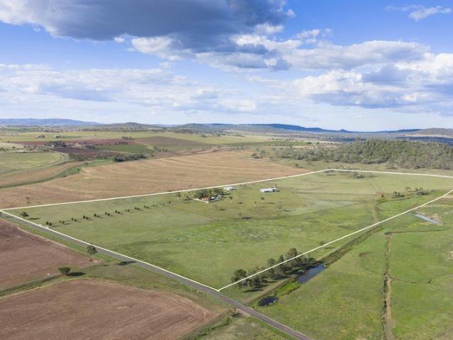 Lifestyle Grazing Irrigation Feedlot opportunity on Toowoomba's doorstep!