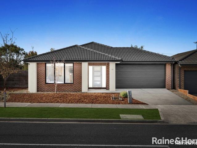 Lifestyle Ease Close to Diggers Rest Primary and Train Station