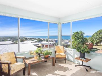 Lifestyle Focused A Home That Captures the Coast