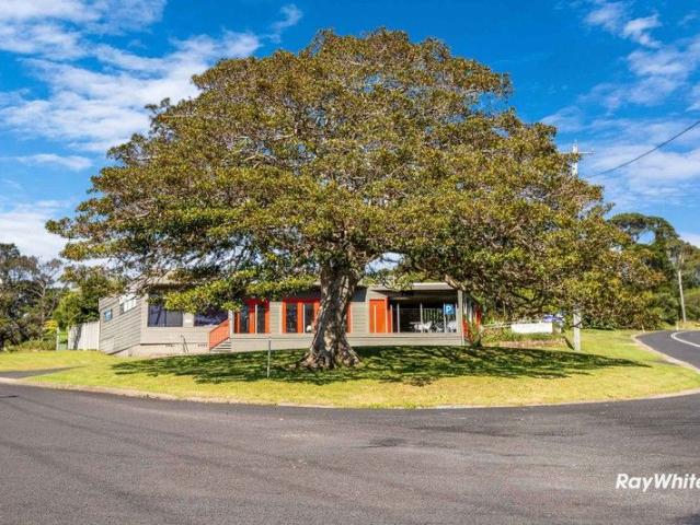 R3 zoned Commercial and Residential property with development opportunity and water views in Tuross Head