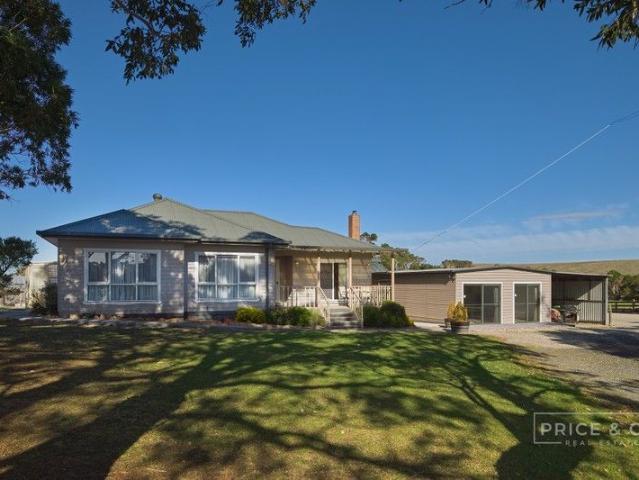Lifestyle Haven in Dalyston: The Ranch Awaits