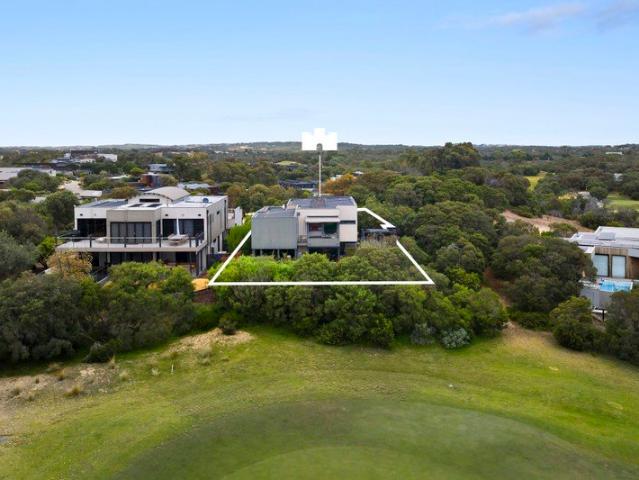 A Private World Inside Moonah Links
