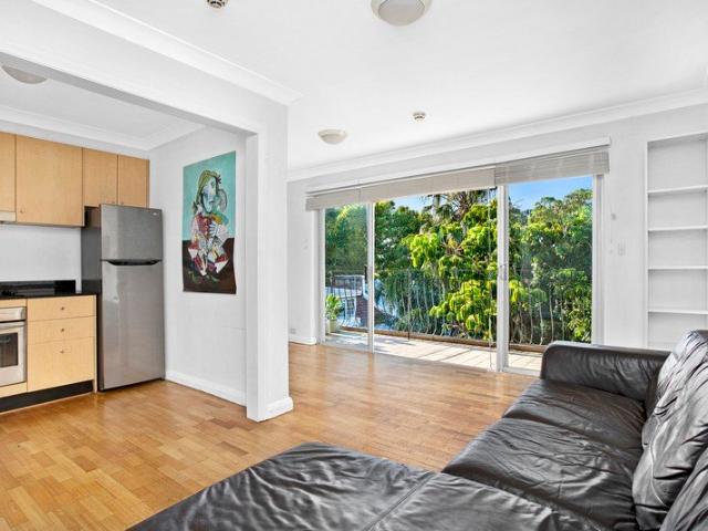 Lifestyle Inner City Apartment In The Heart of Surry Hills