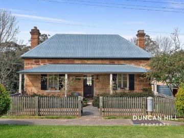 Lifestyle Opportunity Landmark Sandstone Residence Plus The Old Bakery Store