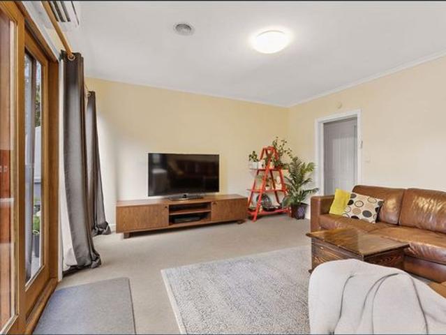 LIFESTYLE OPPORTUNITY WITH CITY VIEWS