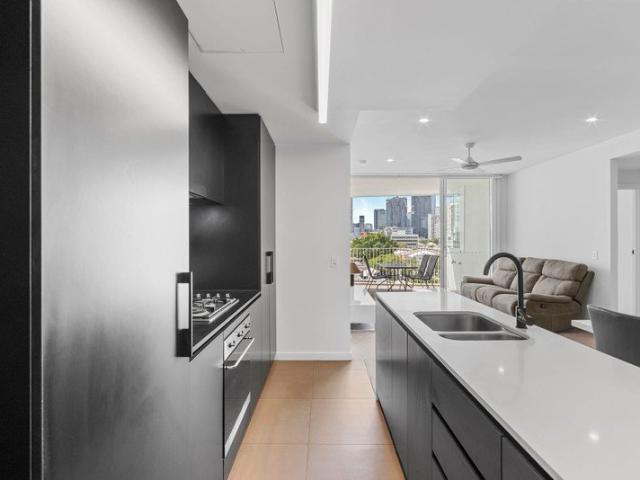 Lifestyle, Location & Convenience in the Heart of West End