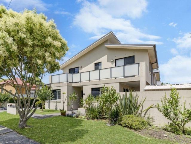 Lifestyle, Location and Low Maintenance