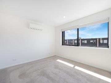 Kinlyside, Yass Valley, Victoria - Equipped kitchen