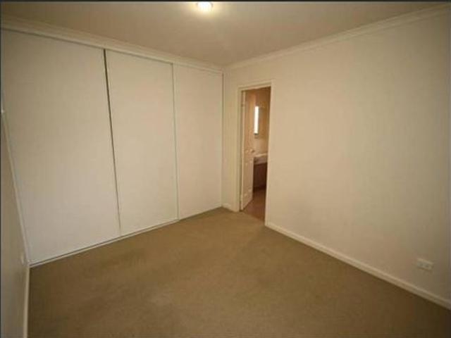 LIFESTYLE LOCATION IN AUSTRALIND
