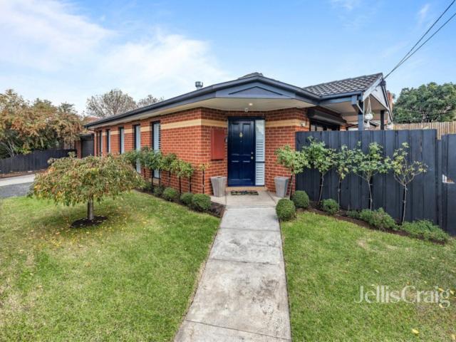 Lifestyle, Location & Luxurious Features!