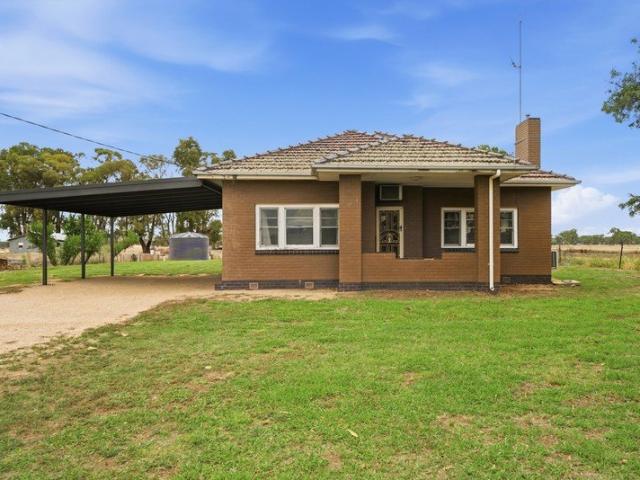 Lifestyle Living on 1 Acre