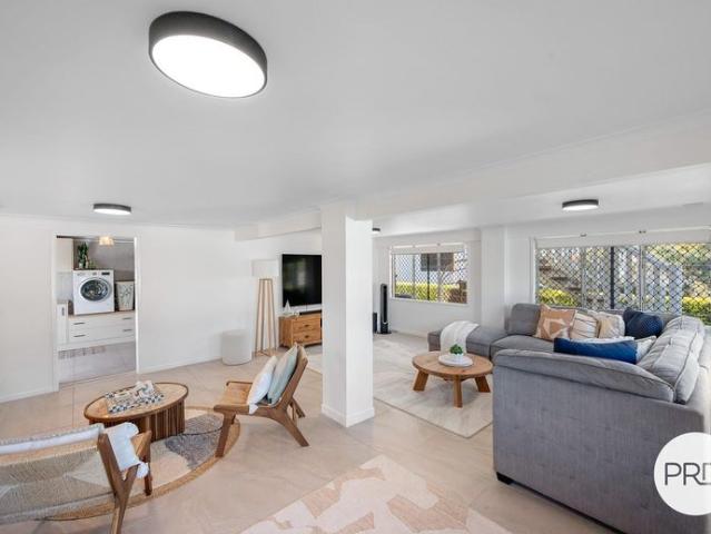 LIFESTYLE LIVING BOYNE ISLAND RIVER VIEWS