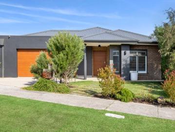 Fyansford, Greater Geelong, Victoria - Equipped kitchen