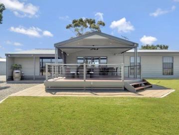 Lifestyle Living with Space, Comfort & Views