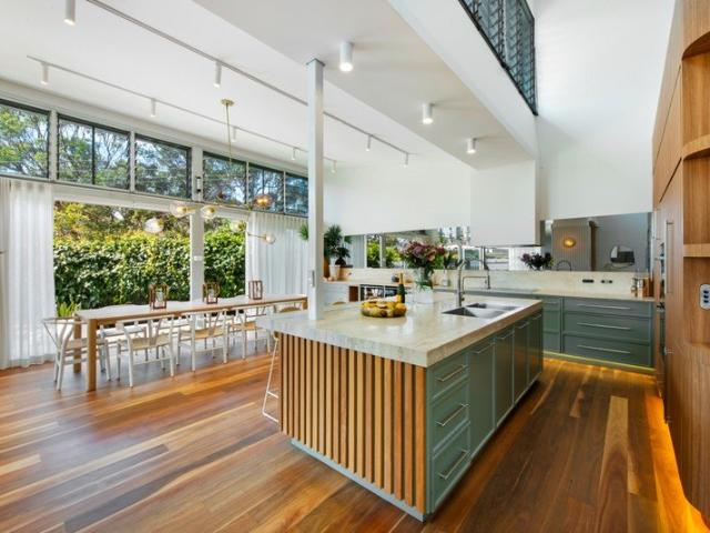 Lifestyle & Luxury Moments from MacMasters Beach