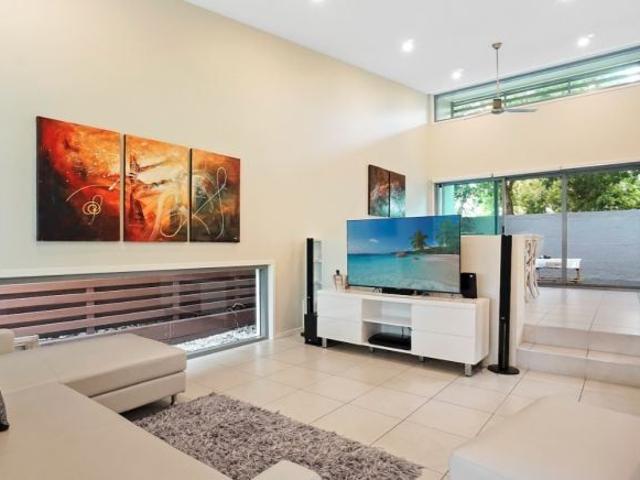 Lifestyle, Space & Convenience in the Heart of New Farm