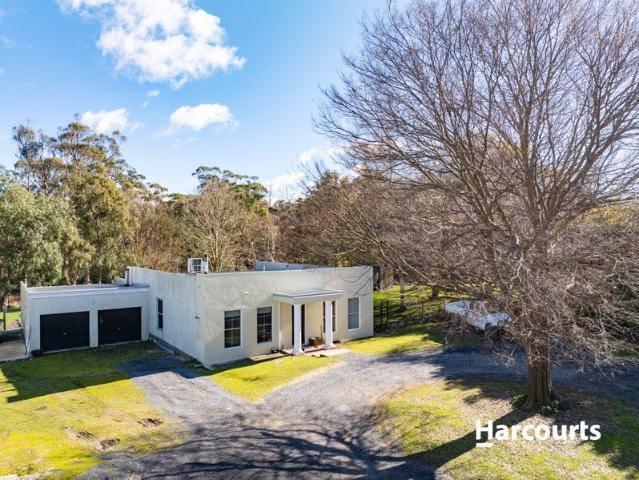 Lifestyle, Space and Endless Opportunity on 49 Acres