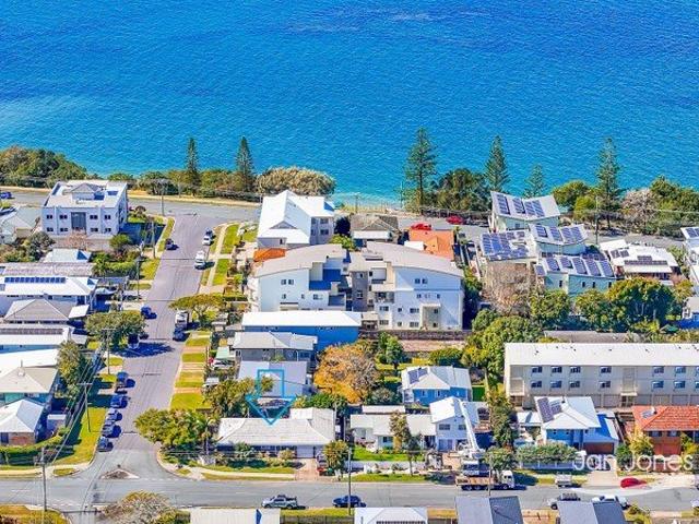 Lifestyle, Space and PossibilityLess Than 200m from the Water