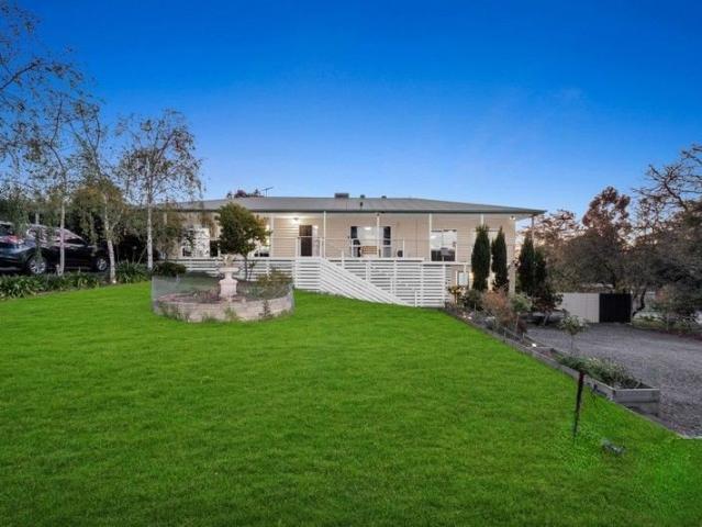 Embrace the Rural Lifestyle with Space, Privacy & Endless Potential!