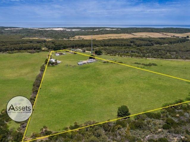 Lifestyle, Space & Opportunity on 16 Acres
