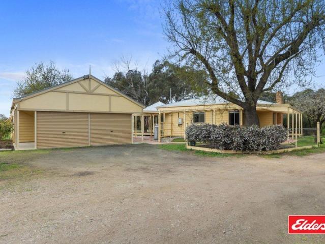 Lifestyle, Space & Versatility on 40 Acres