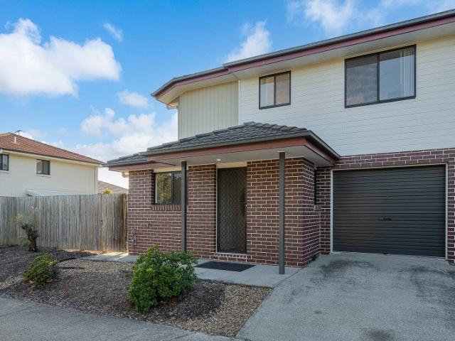 LIFESTYLE POSITION CLOSE TO TRANSPORT, PARKS AND SHOPS