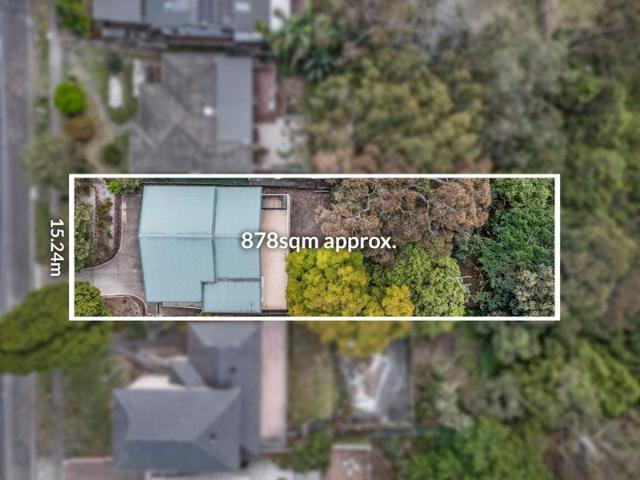 Lifestyle perfection on a peaceful approx. 878sqm