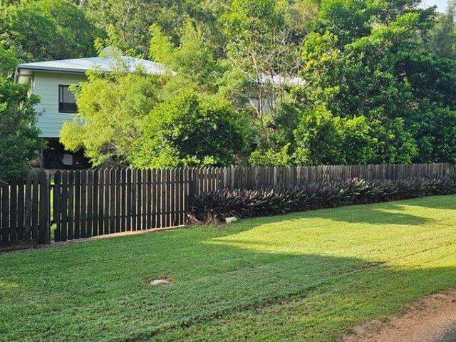 Lifestyle + Privacy Private Tropical Retreat on 2,025m² Move In Ready