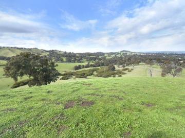 Lifestyle Property with Stunning Views