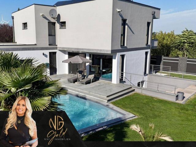 Lifestyle pur – Traumhaus mit Pool, Palmen, Poolhouse, Sauna, Wohnkeller & 4 Garagen