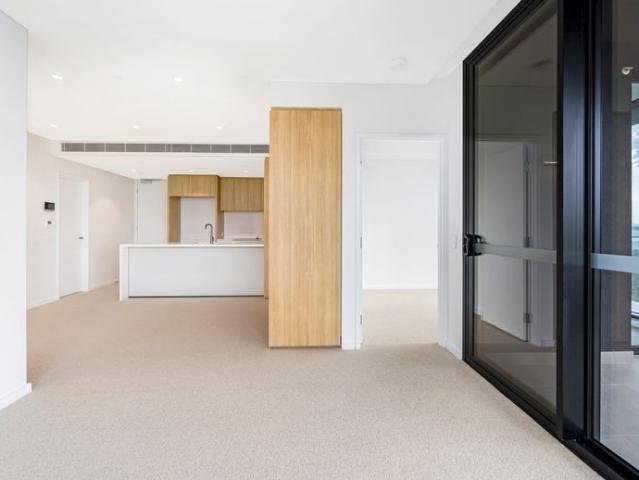 Lifestyle Riverfront Apartment!