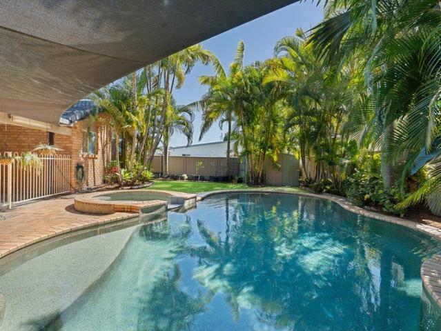 Great buying in Currumbin Waters make your offer today !