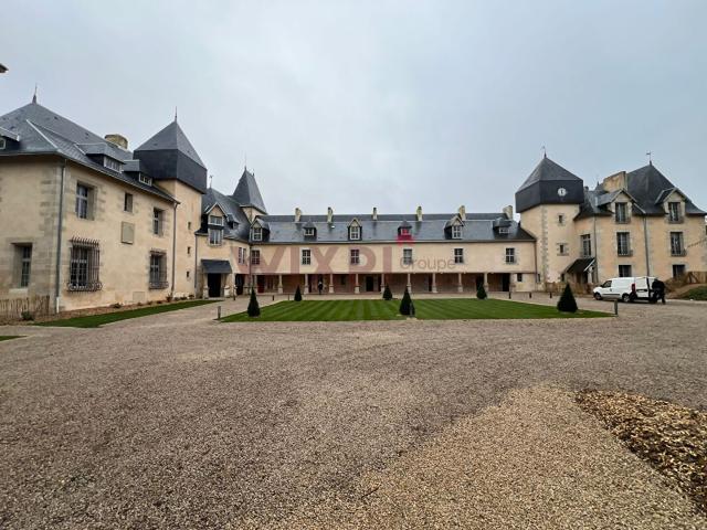 LIGUGE Appartement 1 pièce 34m² avec Jardin