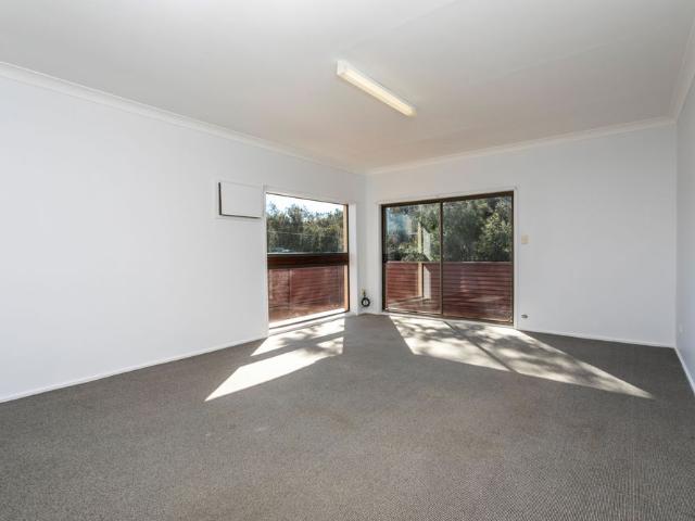 Light and Airy 4 Bedroom Unit