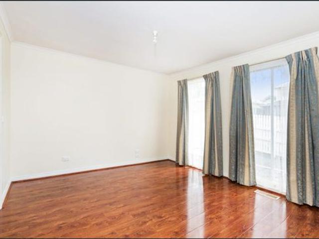 Light and Airy 3 Bed Unit