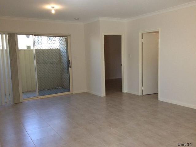 Light and bright, easy care, neutral unit!