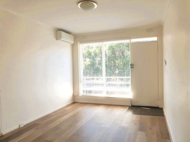 Light and bright first floor 1 bedroom apartment