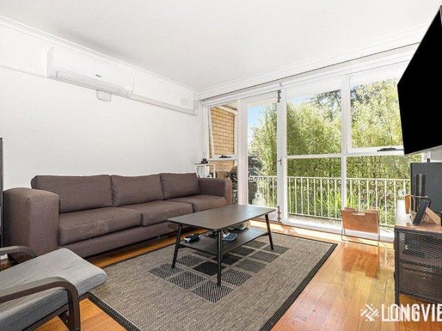 Light and Bright Ground Floor Unit