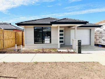 Light and bright home in a great location!