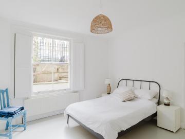 Light and spacious flat in Hackney Has an Apartment