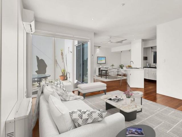 Light, bright and walking distance to everything!