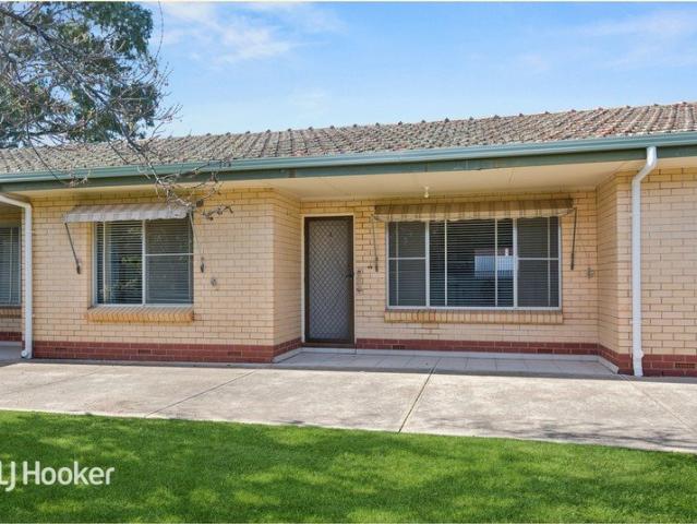 Light, Bright & Airy 2 Bedroom Unit