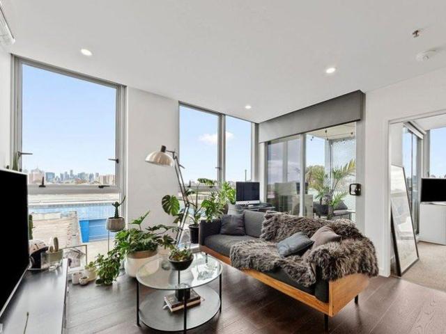 Light, Bright Apartment, Modern Lifestyle!
