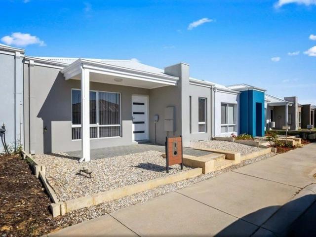 LIGHT, BRIGHT & LOW MAINTENANCE LIVING IN BUTLER