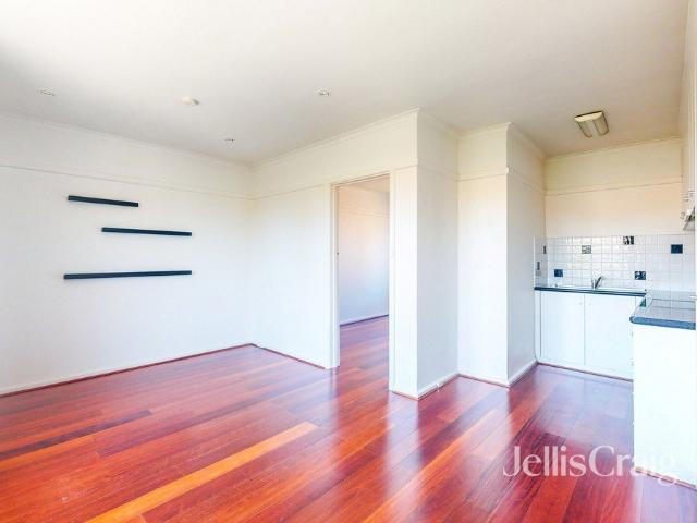 Light & Bright Living in Boutique Block