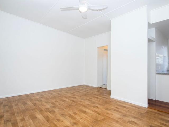 Light, Bright & Spacious 2 Bedroom Single Level Villa