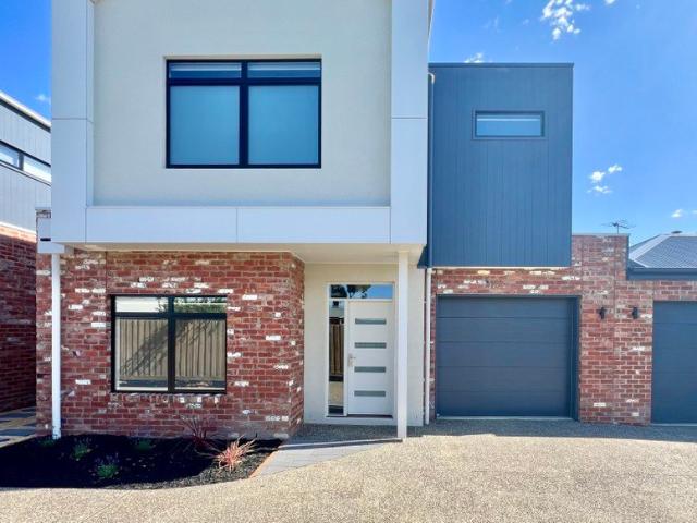 Light, Bright & Ready to Move In!